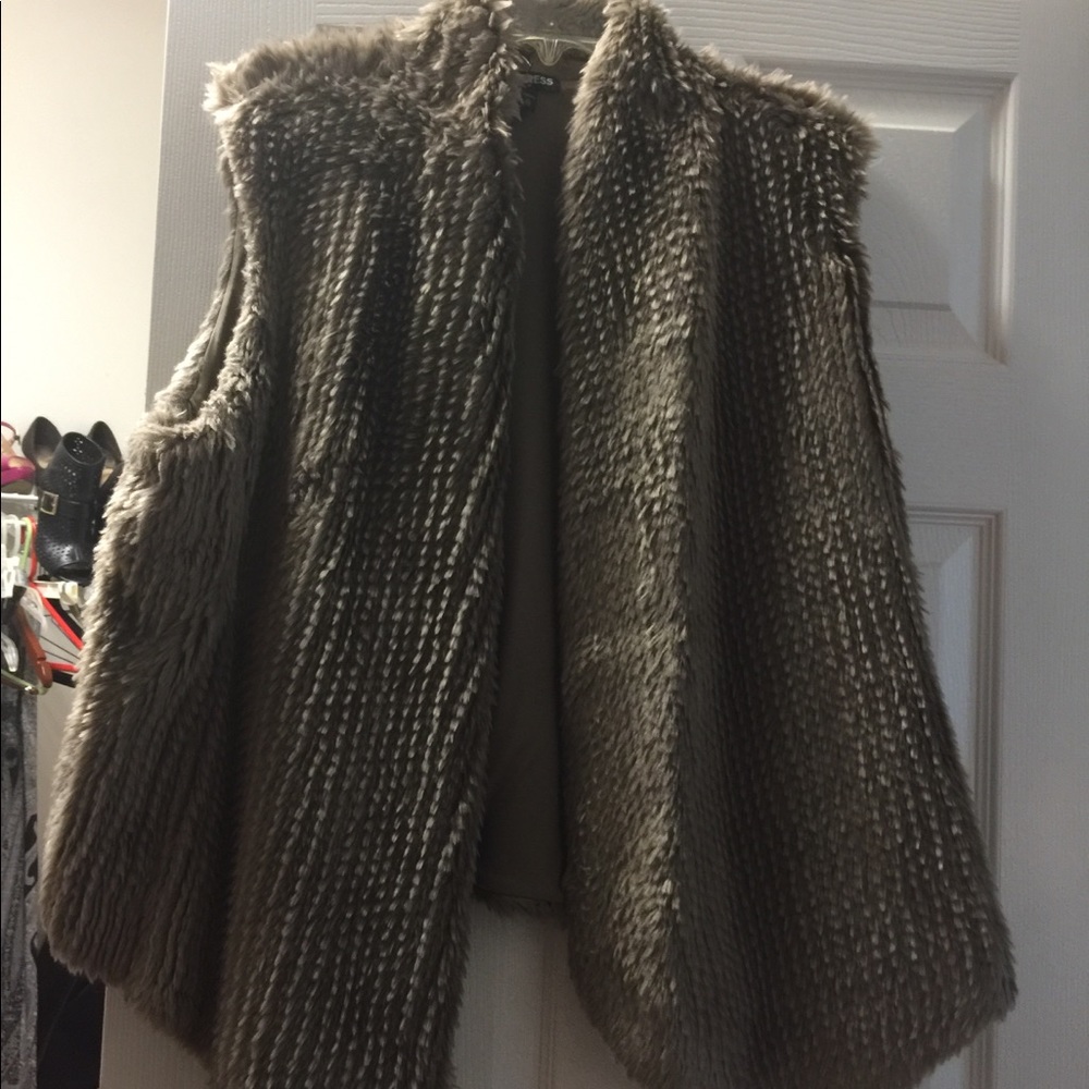 Faux fur vest